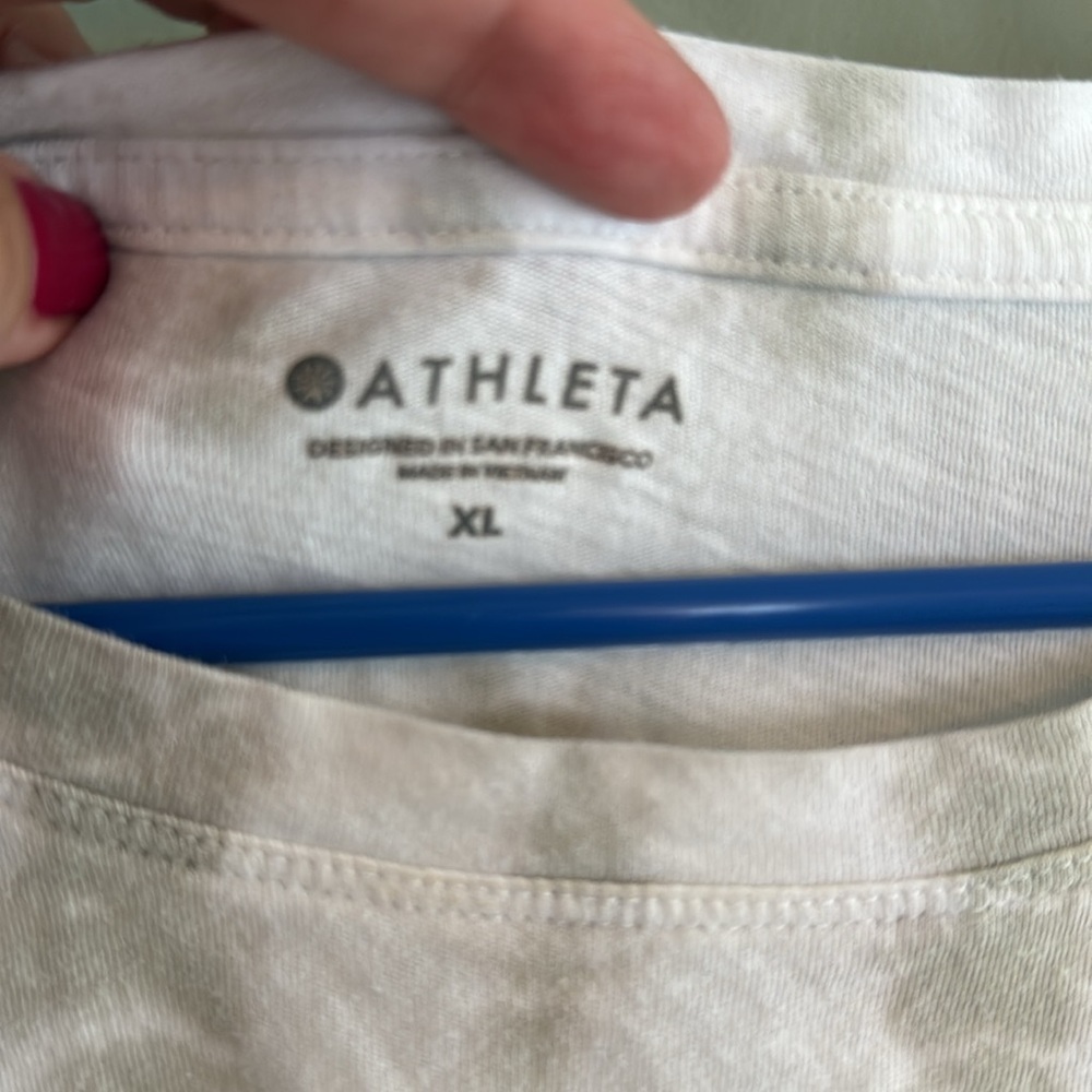 Athleta Tee - Picture 4 of 9